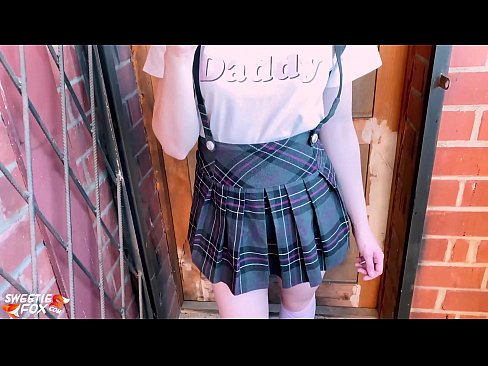 ❤️ Школачы Сосут анын Дик терең жана трахает ордуна класстар. ❤❌ Порно порно боюнча бизде ❌️